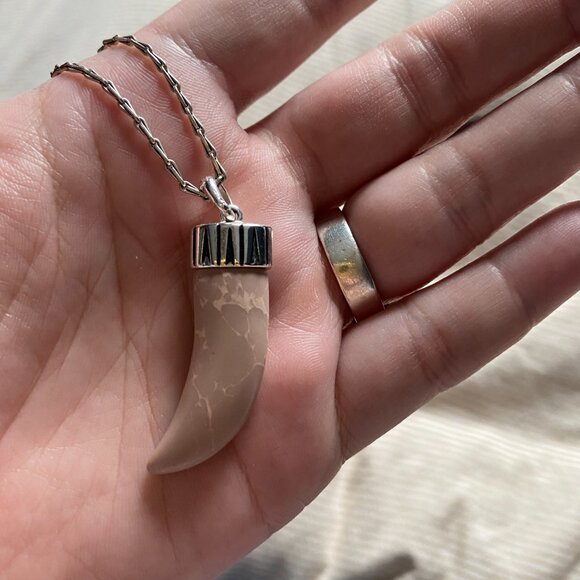 Jenny Bird Sabre Tooth Necklace Silver Chain - Picture 2 of 8